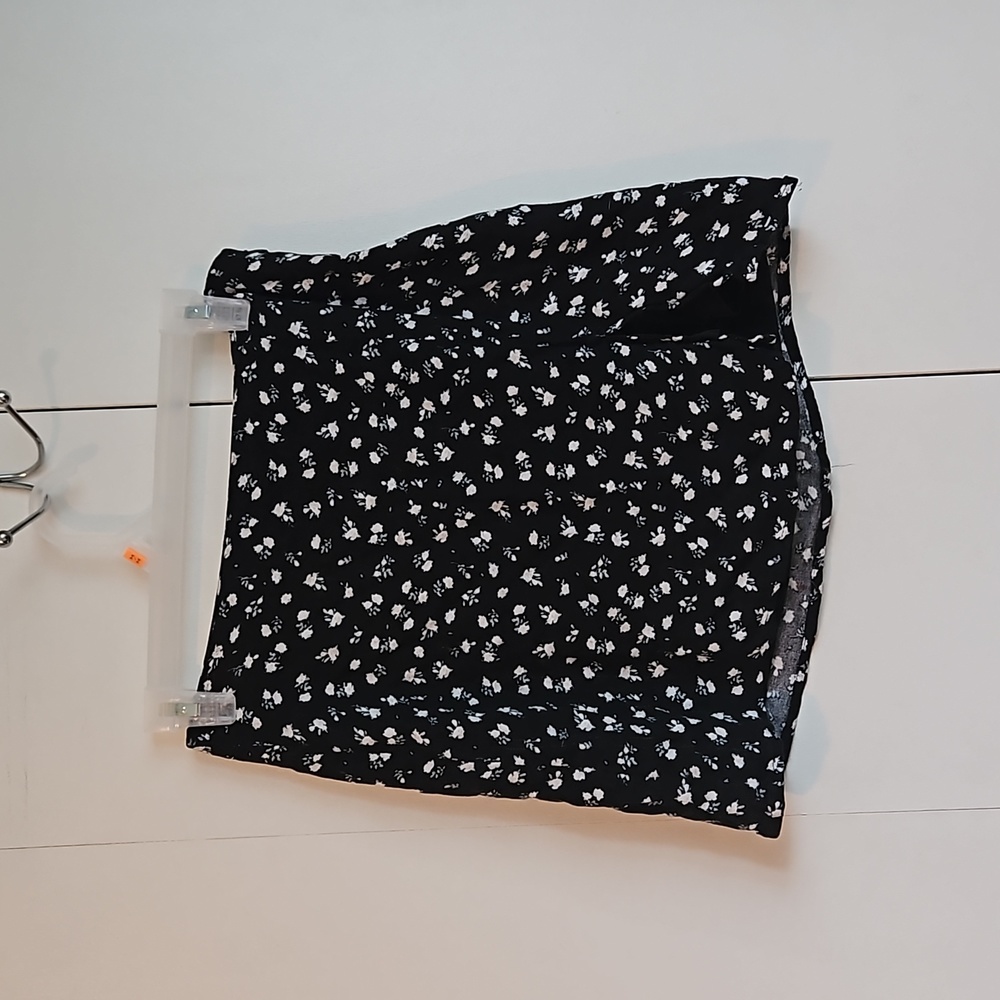 Black mini skirt